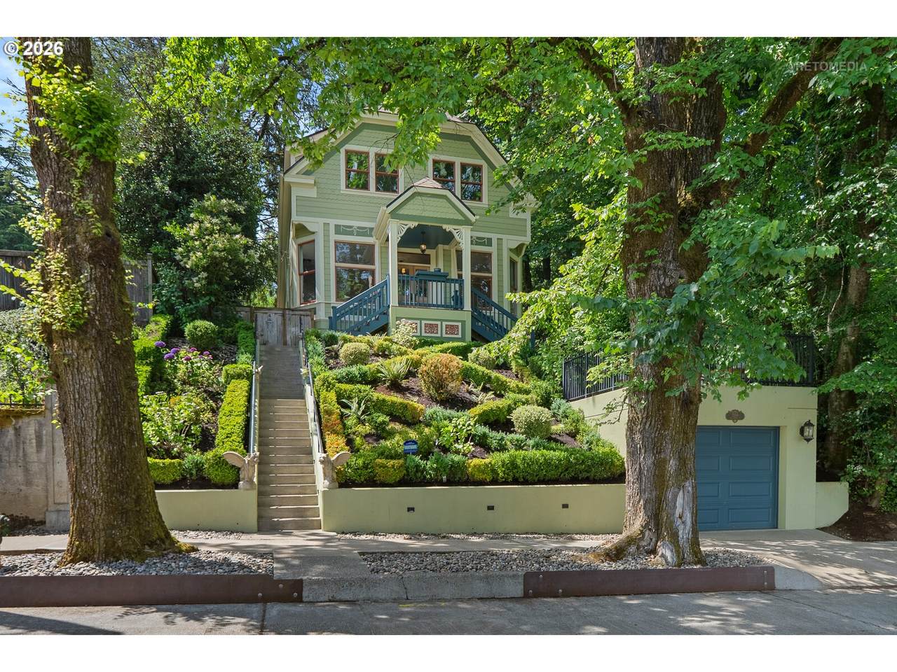 2104 Spring St - Photo 1