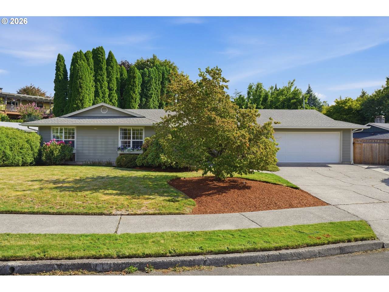 https://bt-photos.global.ssl.fastly.net/portland/1280_boomver_1_725247972-2.jpg