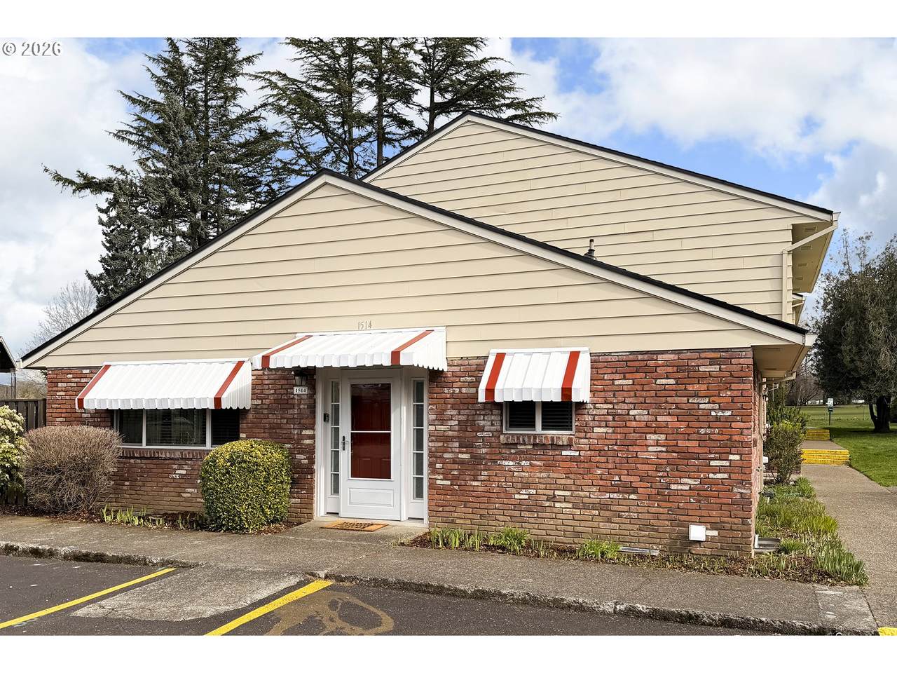 1514 Hogan Dr - Photo 1