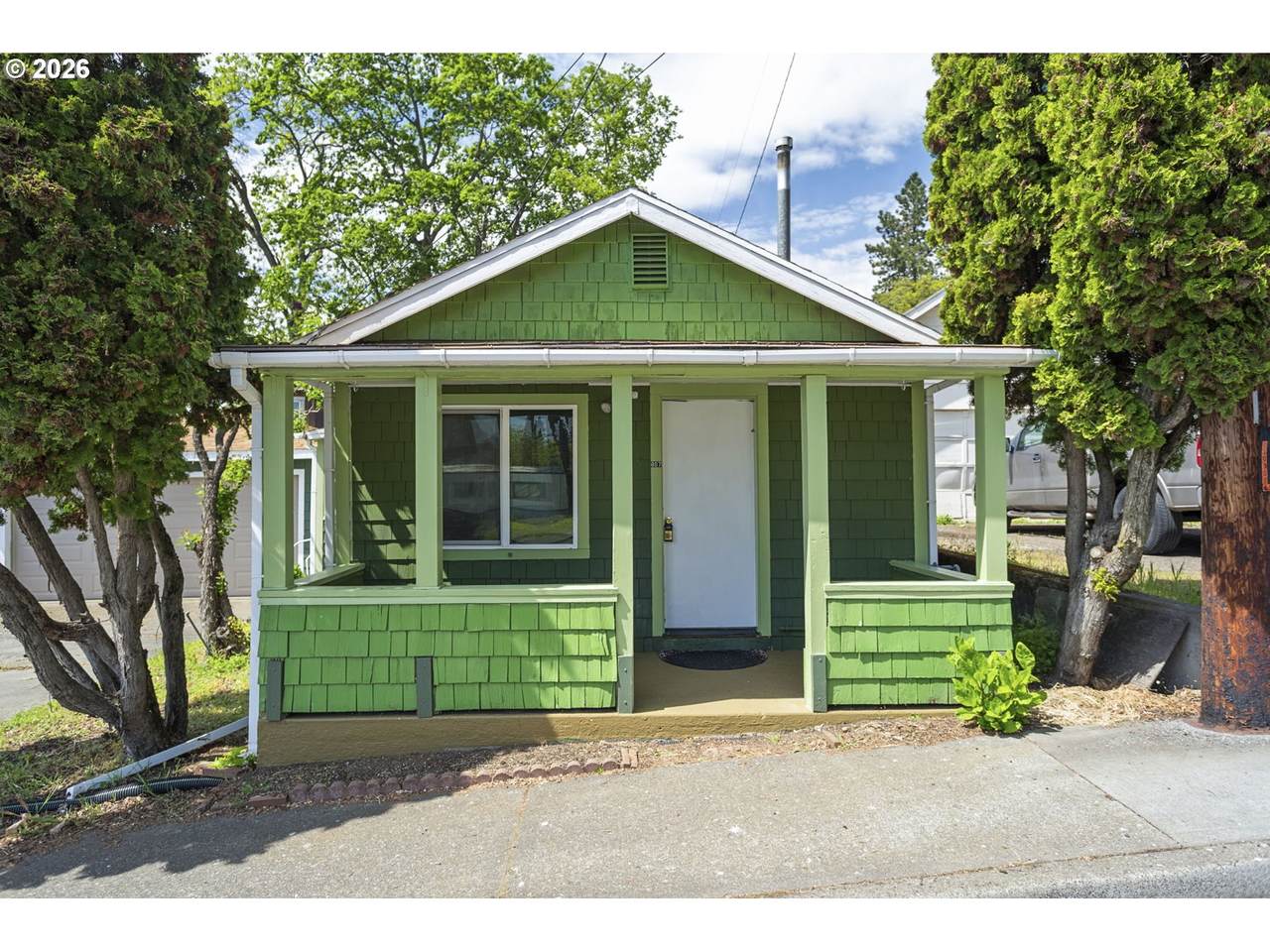 https://bt-photos.global.ssl.fastly.net/portland/1280_boomver_1_730665245-2.jpg