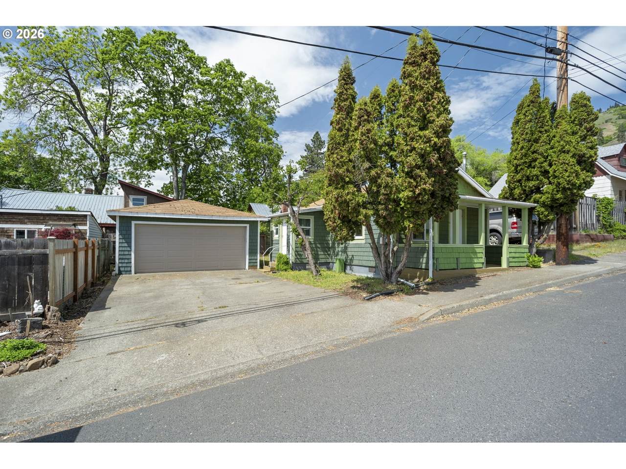https://bt-photos.global.ssl.fastly.net/portland/1280_boomver_1_730665245-2.jpg