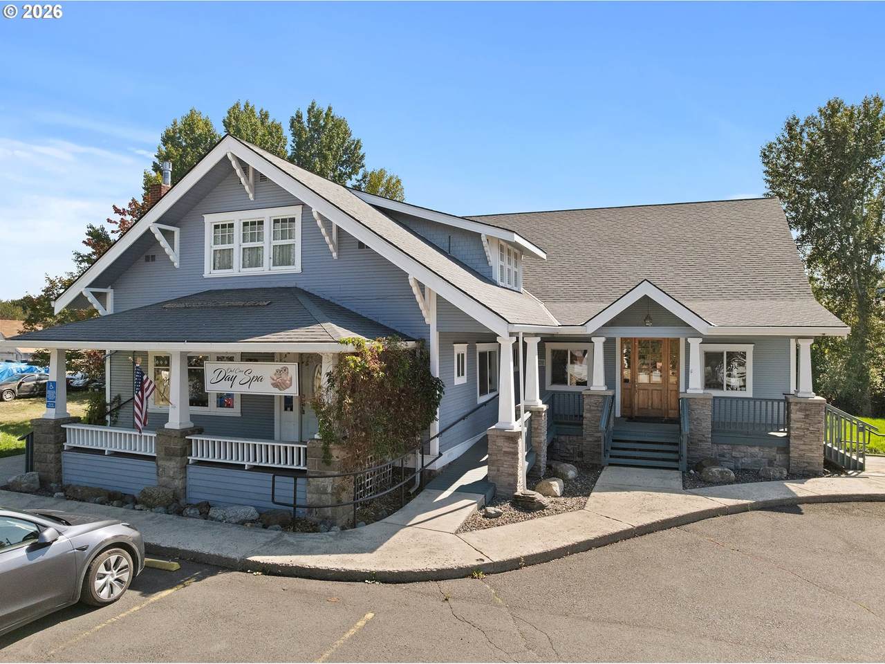 204 Residence St - Photo 1