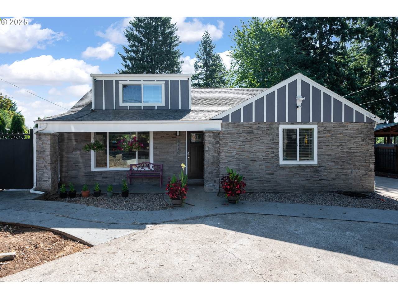 1110 151ST Ave - Photo 1