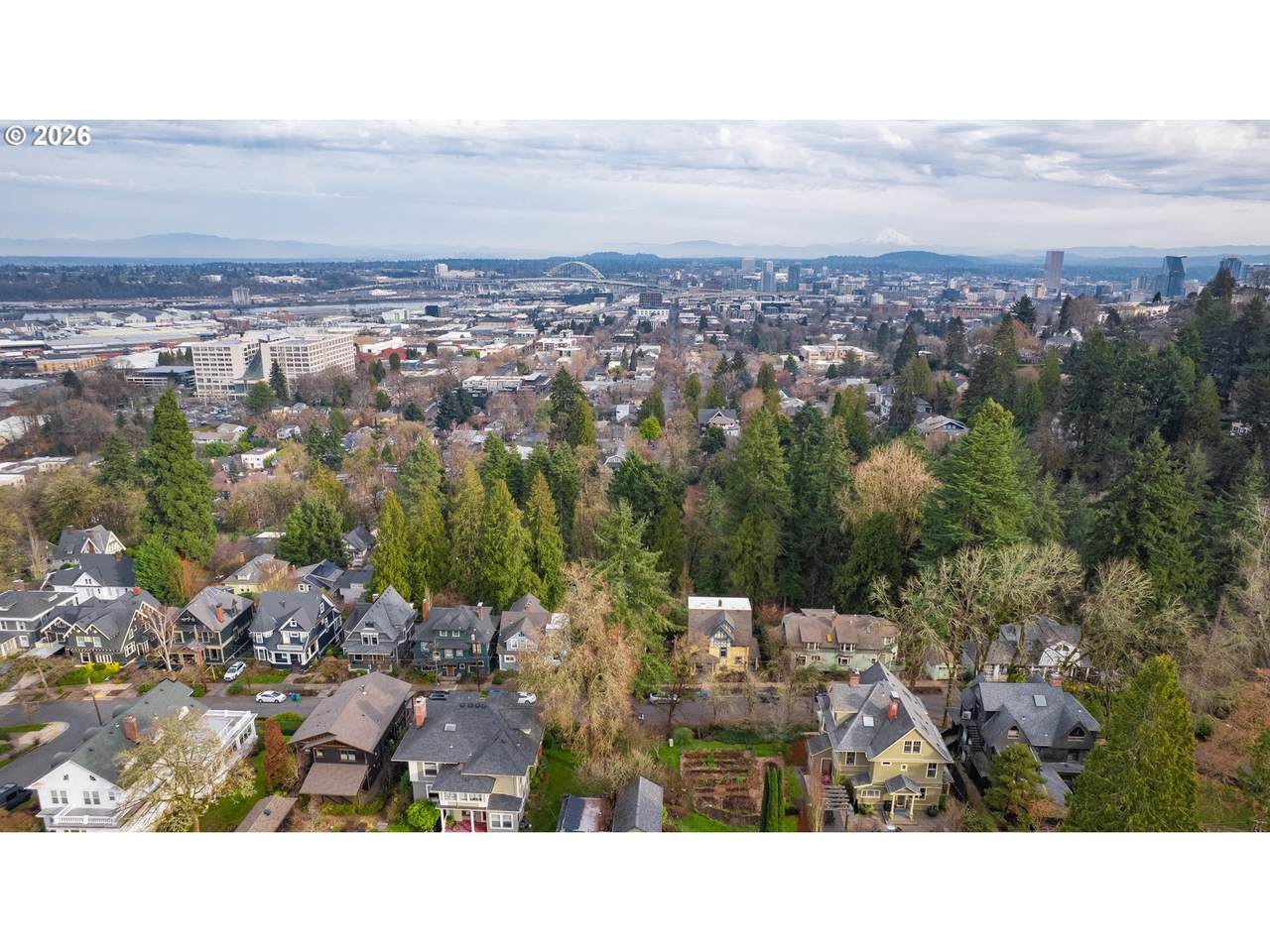 https://bt-photos.global.ssl.fastly.net/portland/1280_boomver_1_731449400-2.jpg