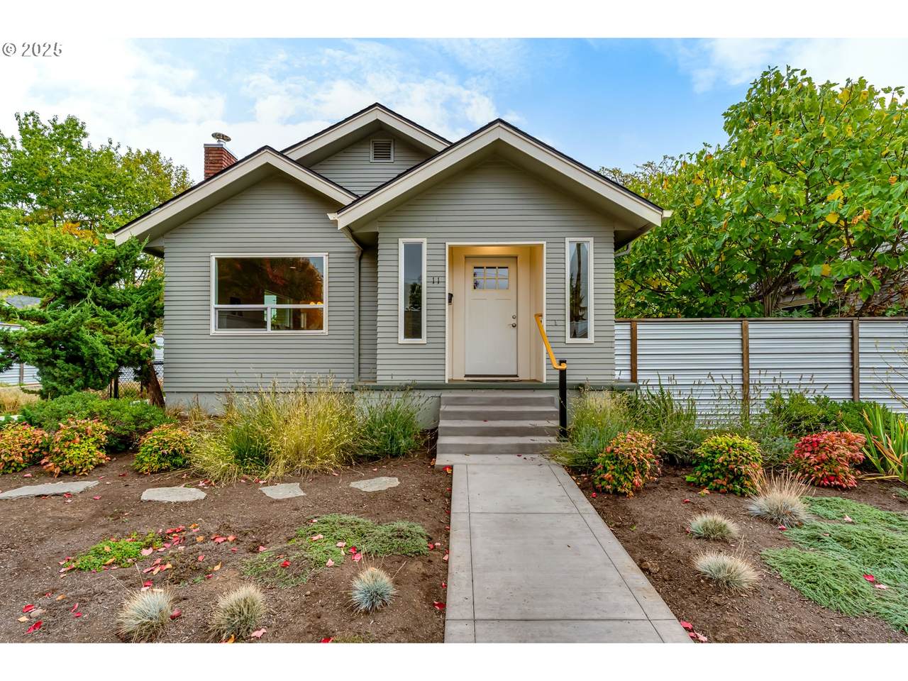 11 Monroe St - Photo 1