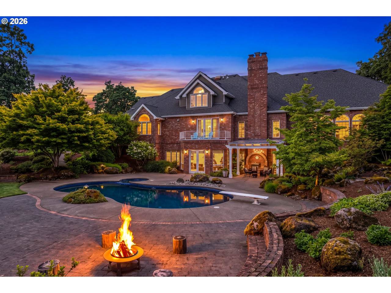 https://bt-photos.global.ssl.fastly.net/portland/1280_boomver_1_731917704-2.jpg