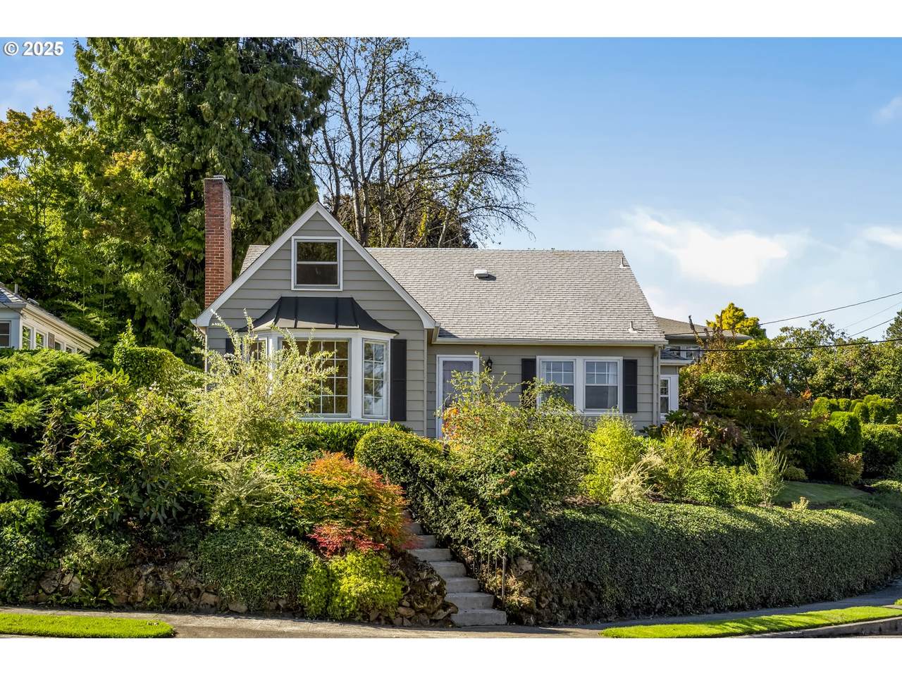 606 Evans St - Photo 1