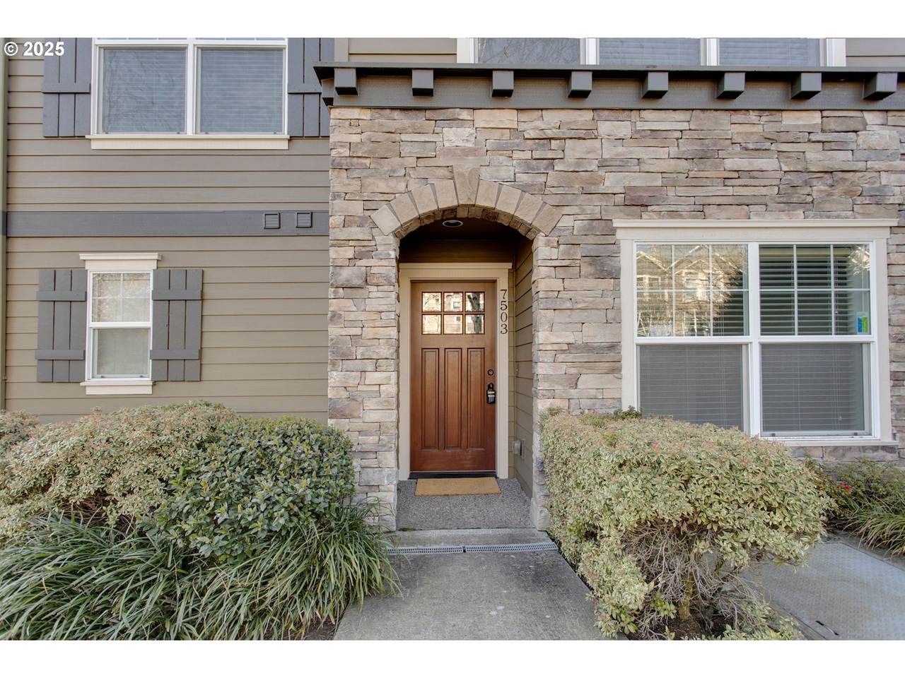 7503 Capitol Hwy - Photo 1