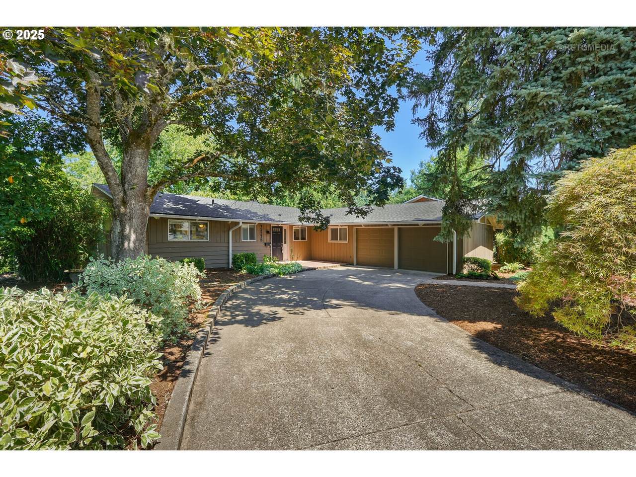 12375 Foothill Dr - Photo 1