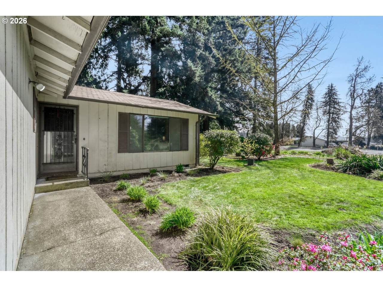 https://bt-photos.global.ssl.fastly.net/portland/1280_boomver_1_735045643-2.jpg