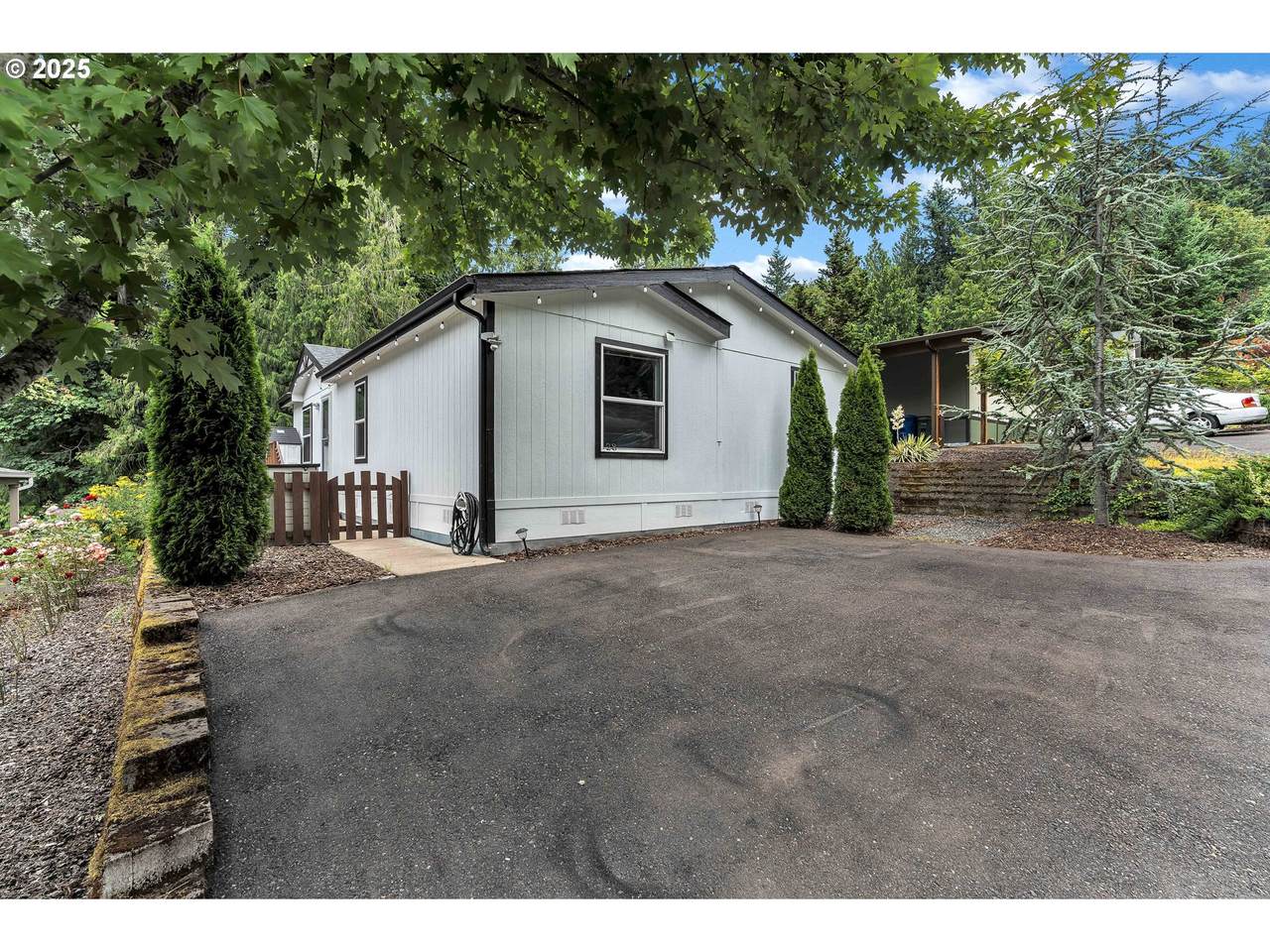 8750 155TH Ave - Photo 1