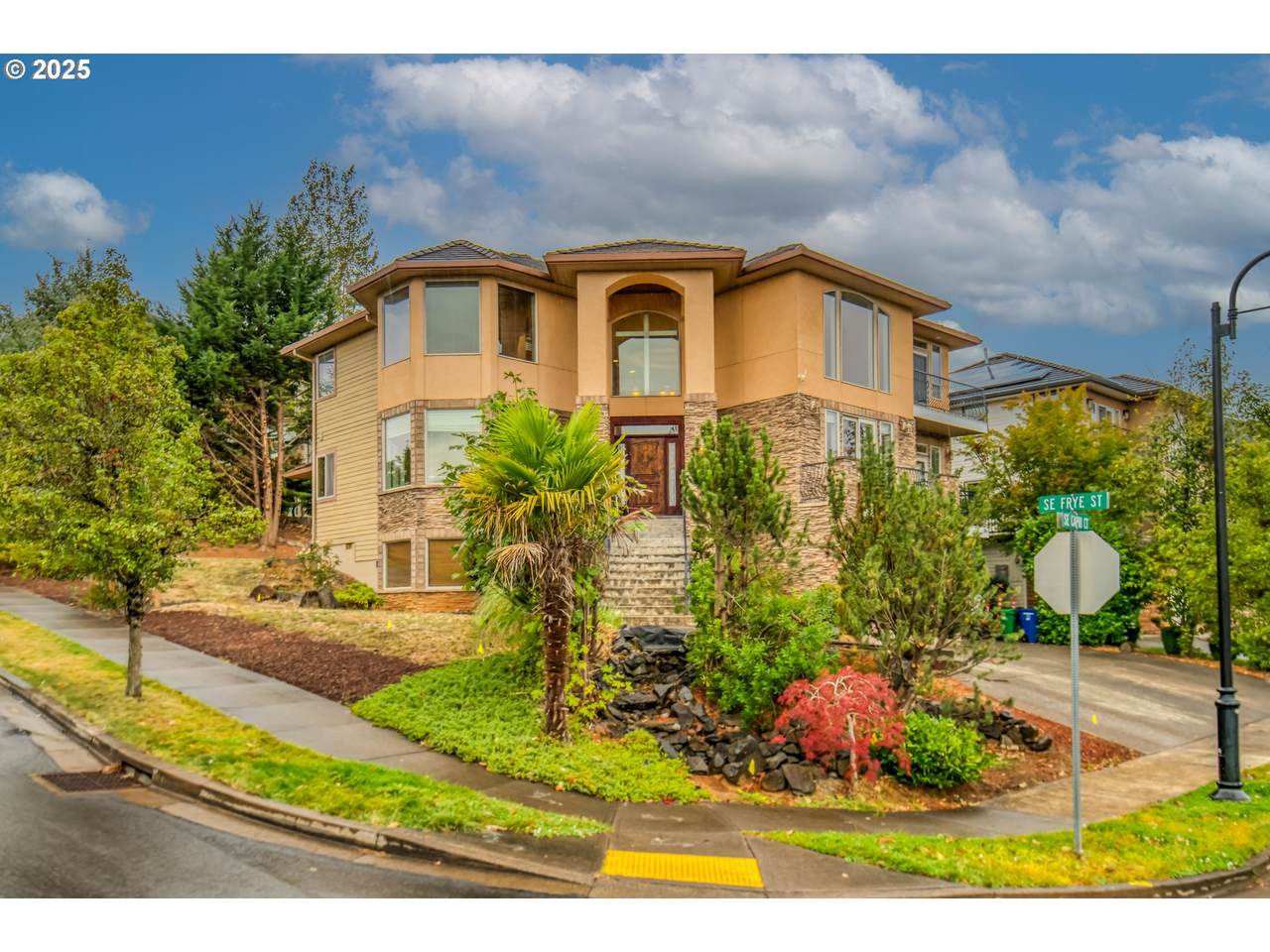 12491 Capri Ct - Photo 1