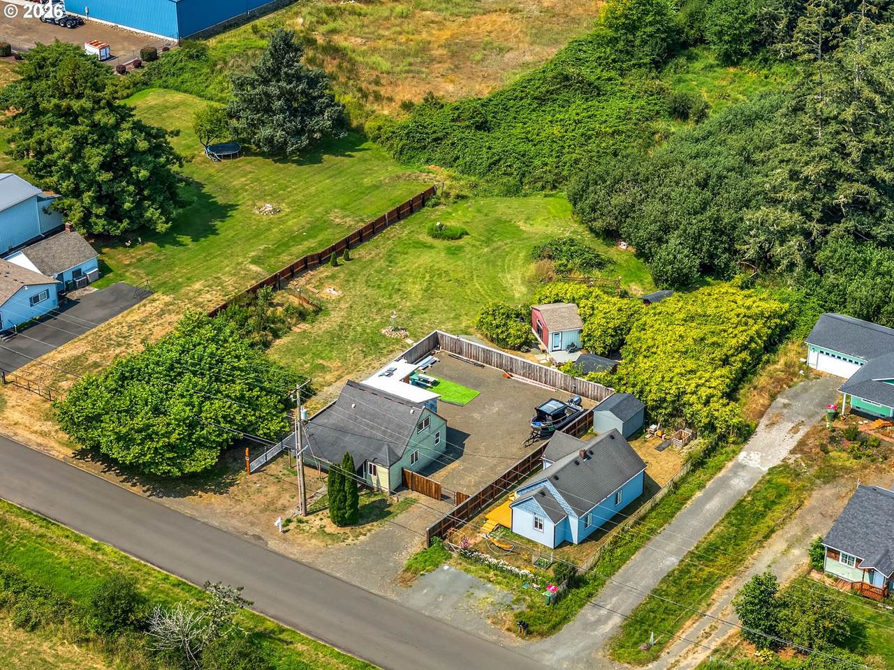 1465 12TH Pl - Photo 1