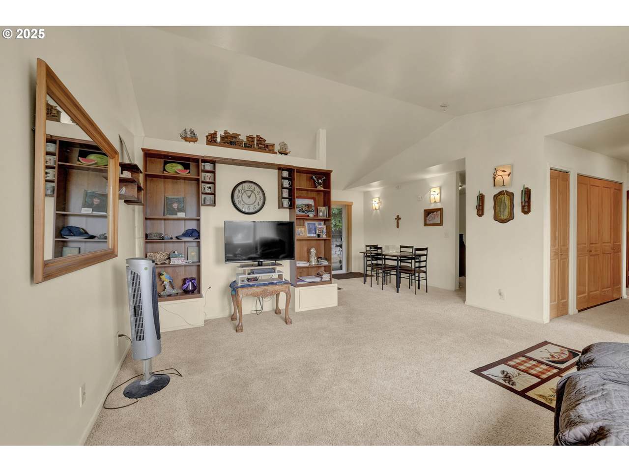 https://bt-photos.global.ssl.fastly.net/portland/1280_boomver_1_737260393-2.jpg