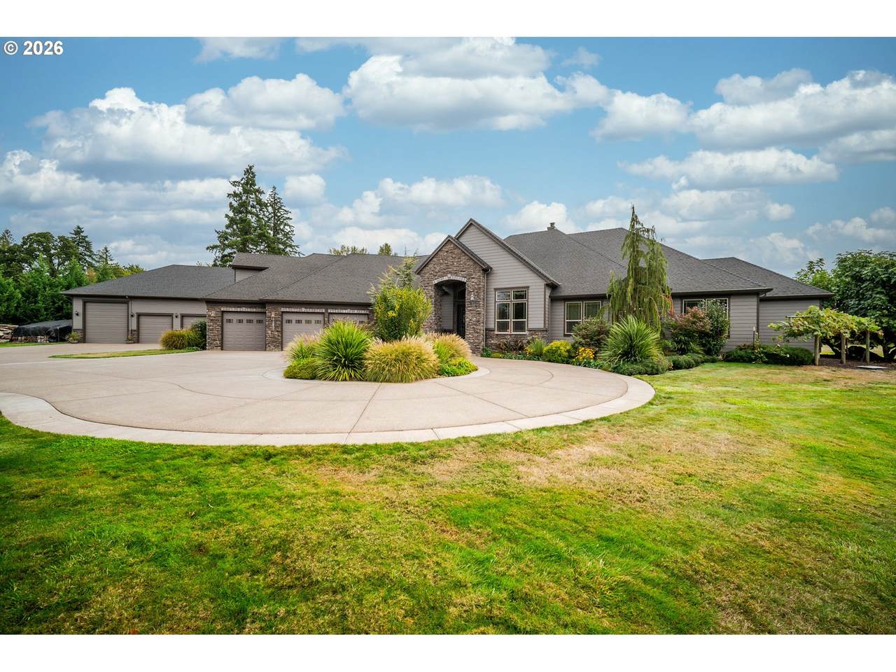 https://bt-photos.global.ssl.fastly.net/portland/1280_boomver_1_737307201-2.jpg