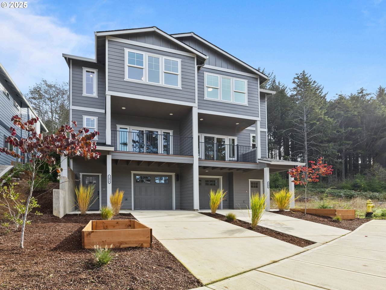 1496 Marine Ave - Photo 1
