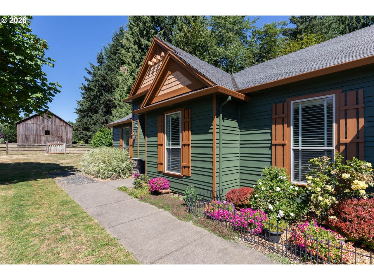 https://bt-photos.global.ssl.fastly.net/portland/1280_boomver_1_738445797-2.jpg