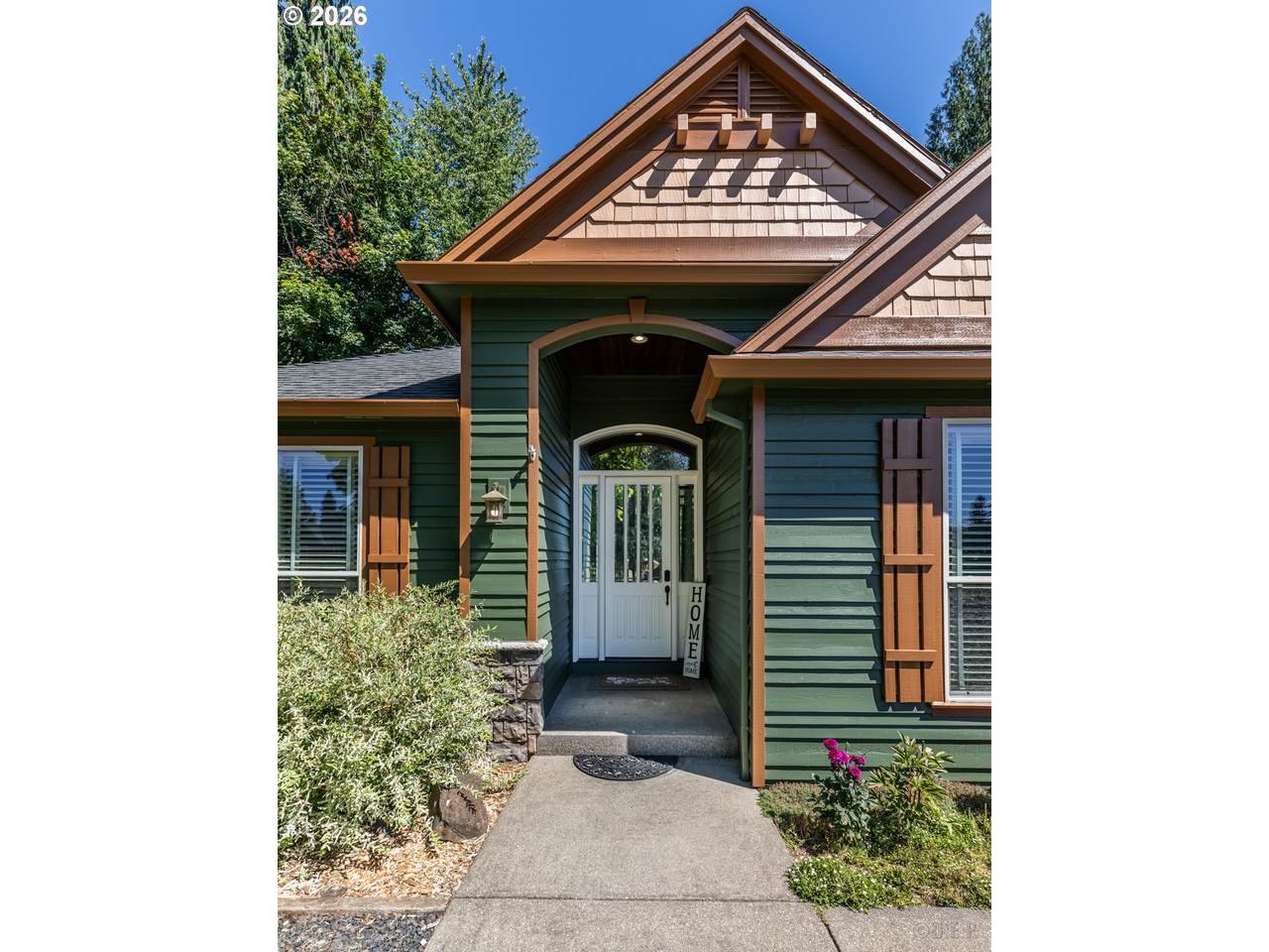 https://bt-photos.global.ssl.fastly.net/portland/1280_boomver_1_738445797-2.jpg