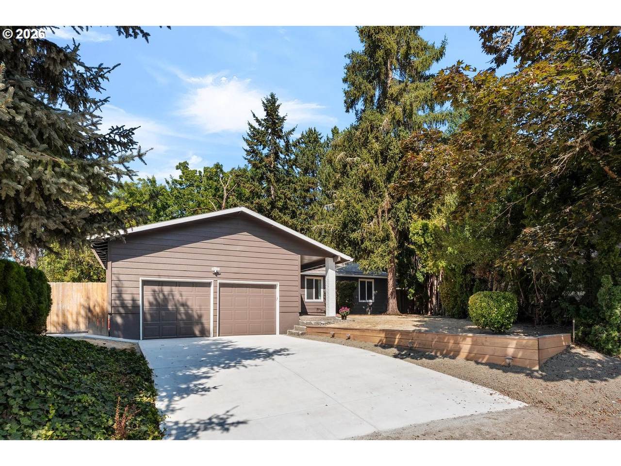 4725 207TH Ct - Photo 1