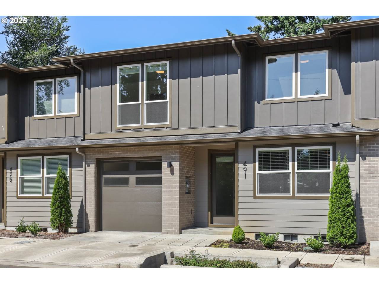 491 Elliott Ave - Photo 1