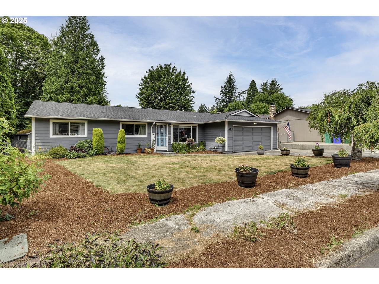 1495 Evelyn Ct - Photo 1