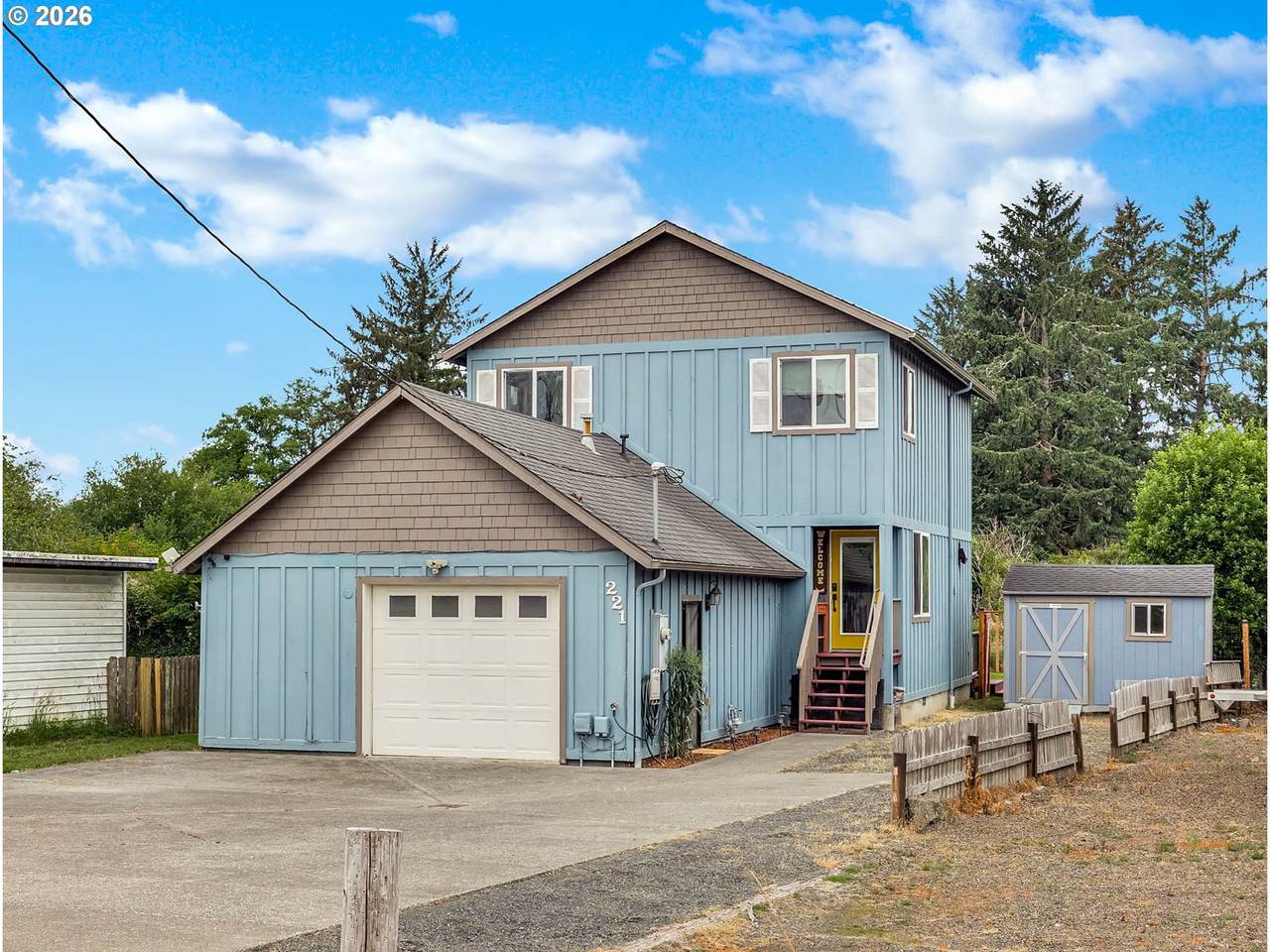 221 Main Ave - Photo 1