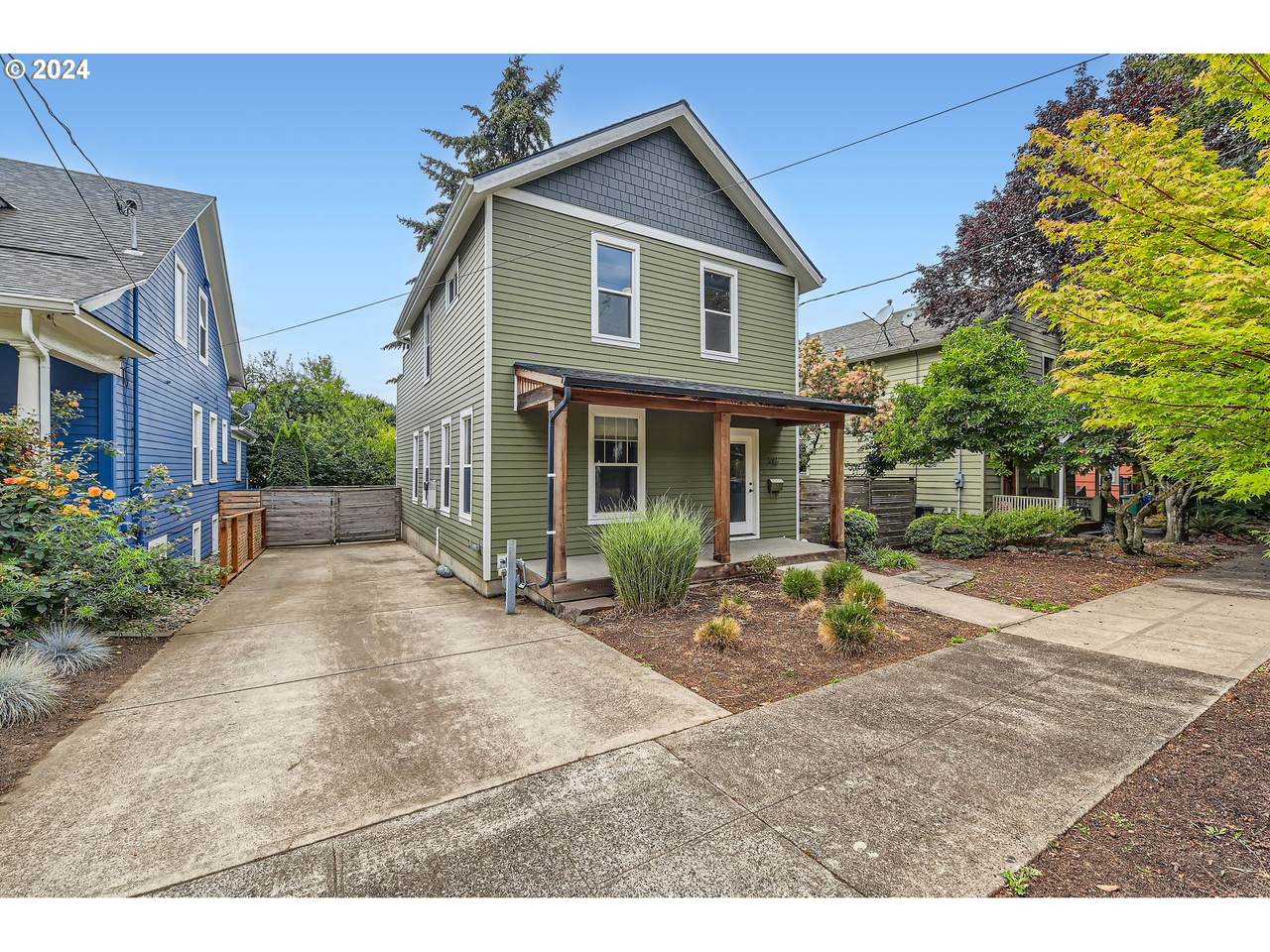 9116 Willamette Blvd - Photo 1