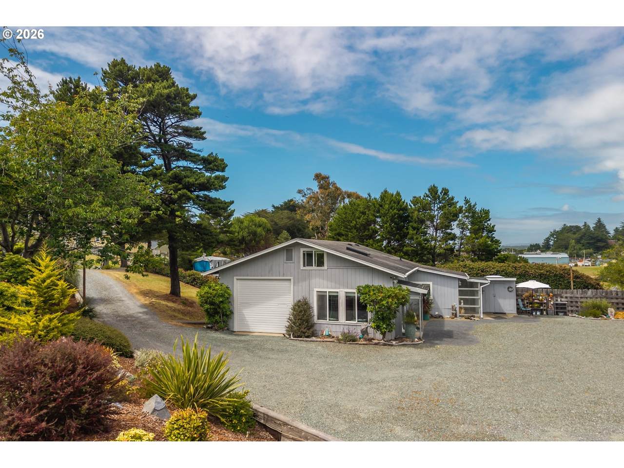 875 Elmira Ave - Photo 1