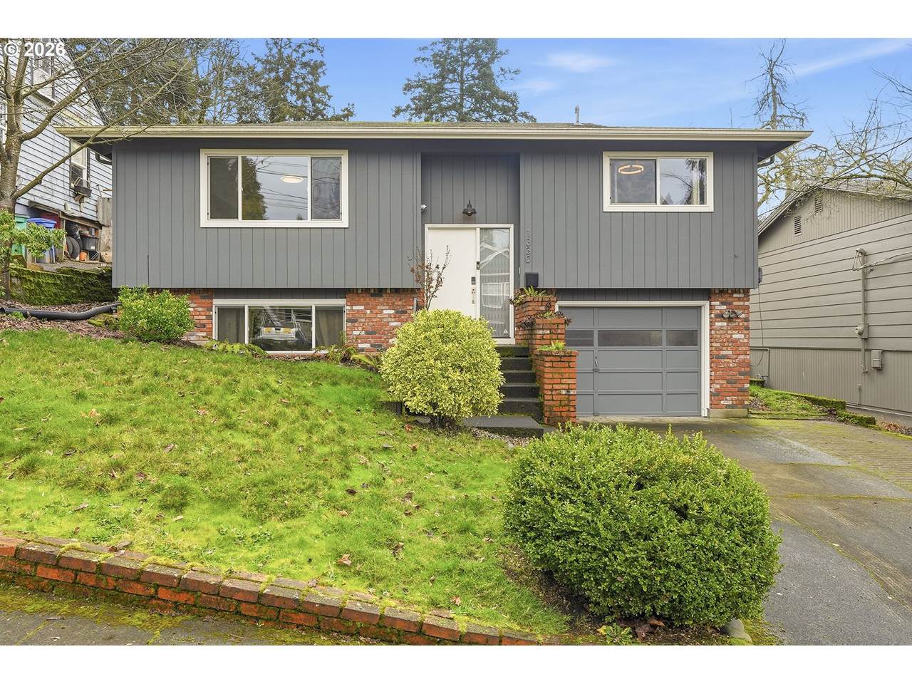 1330 Hume St - Photo 1