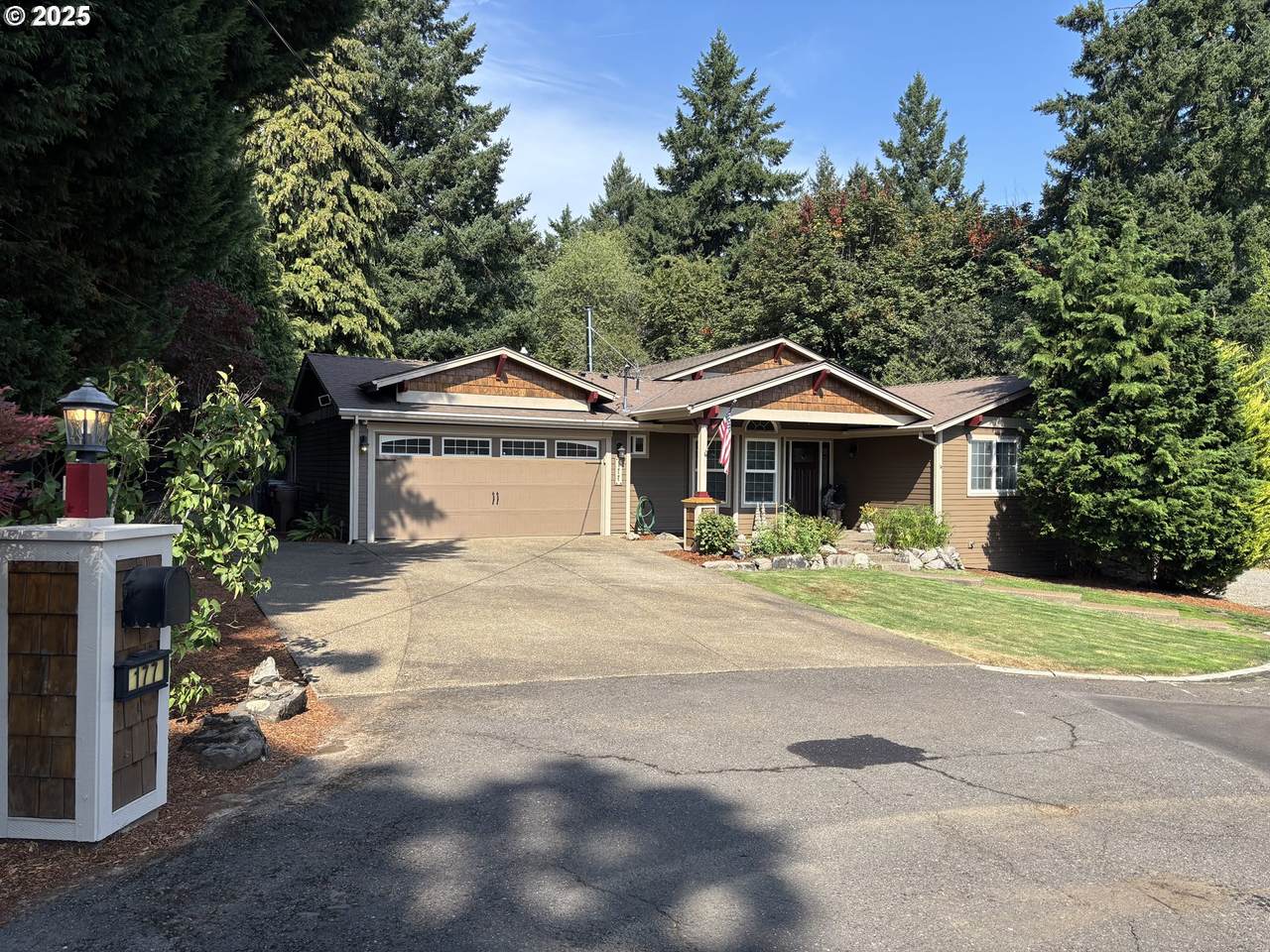 177 Belle Ct - Photo 1