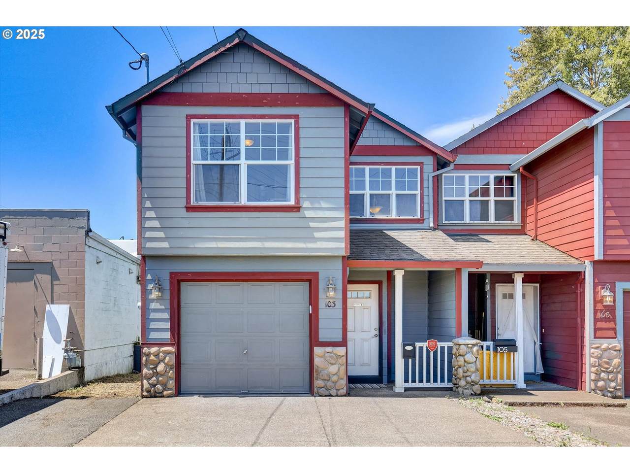 103 15TH St - Photo 1