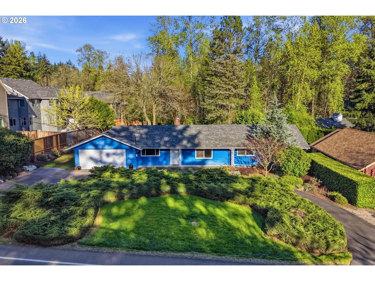 8620 80TH Ave - Photo 1