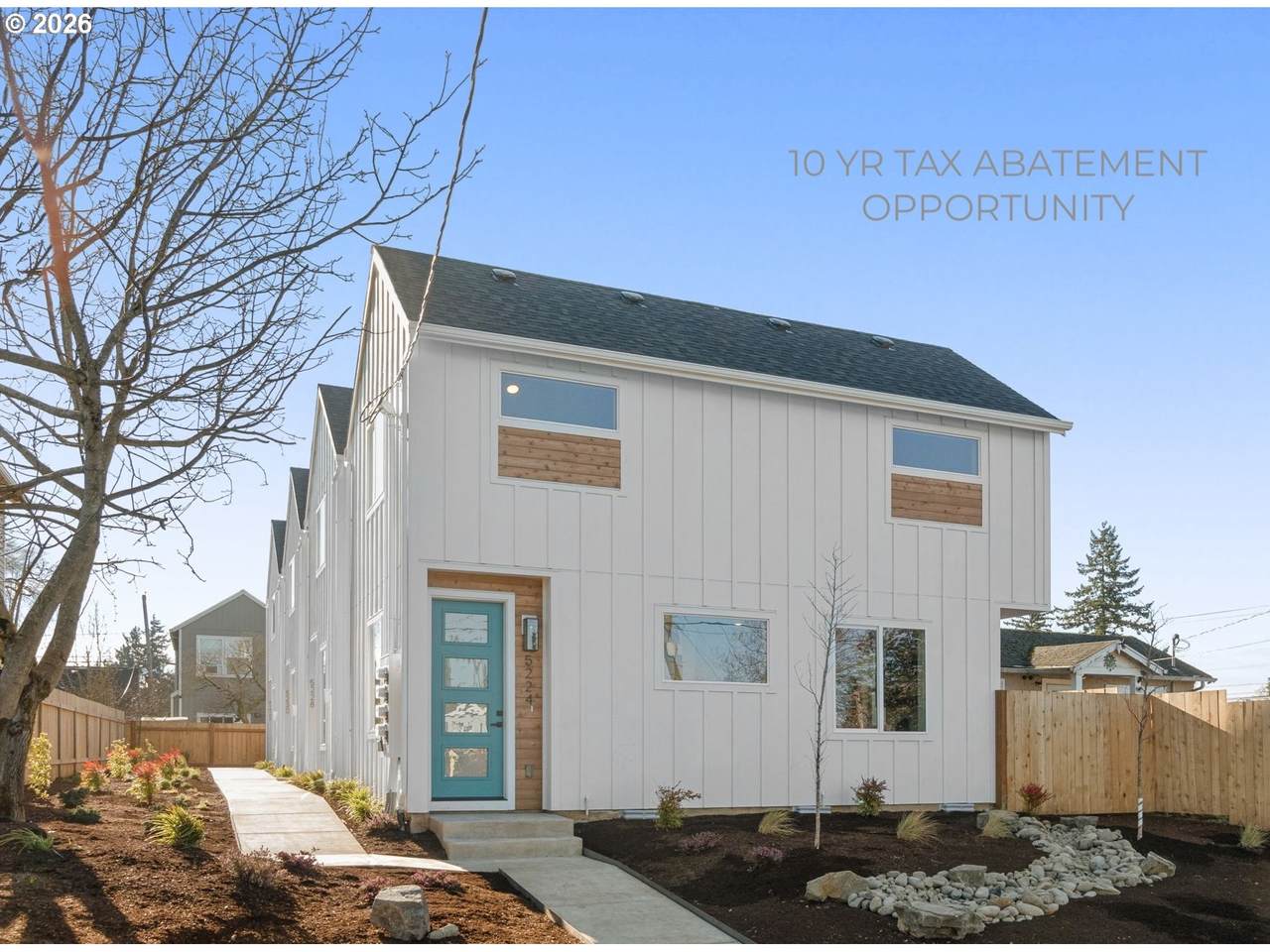 5224 Knapp St - Photo 1