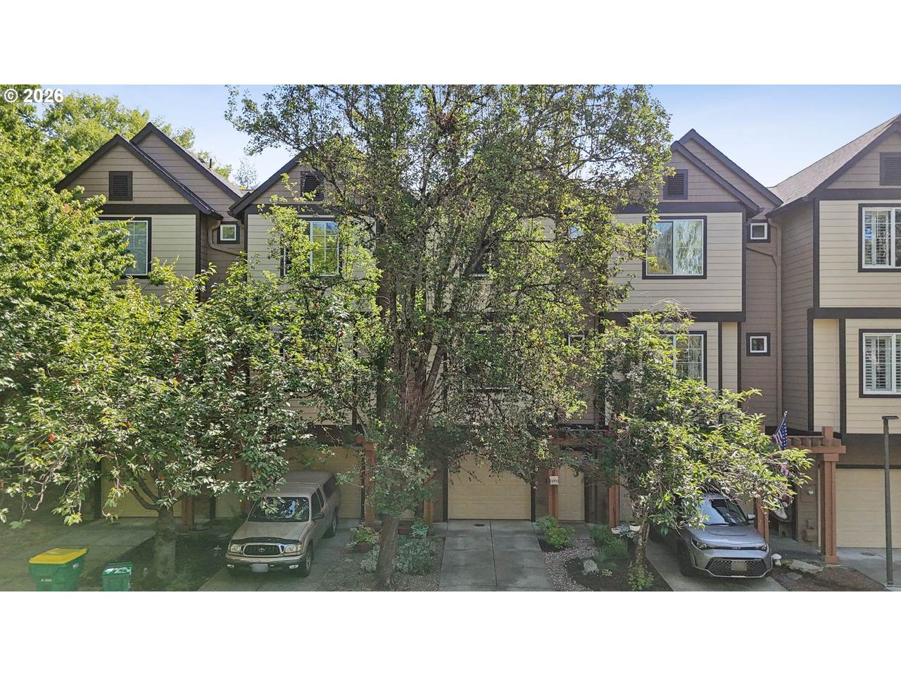 668 Dillan Dr - Photo 1