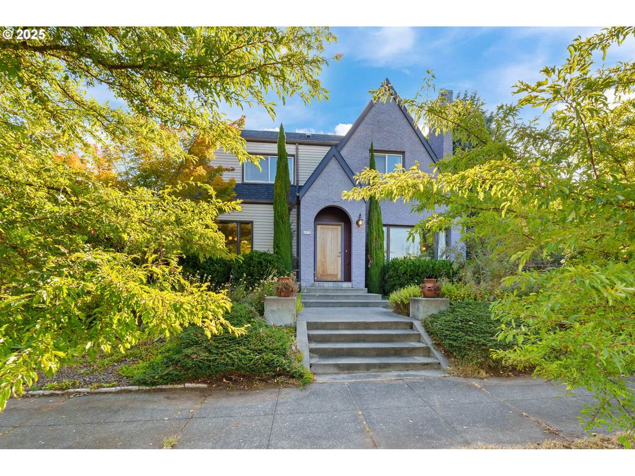6970 Wabash Ave - Photo 1