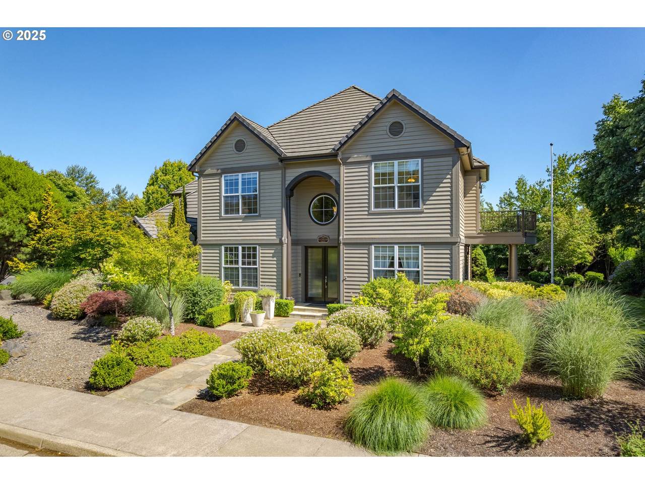 2808 Edgewater Dr - Photo 1
