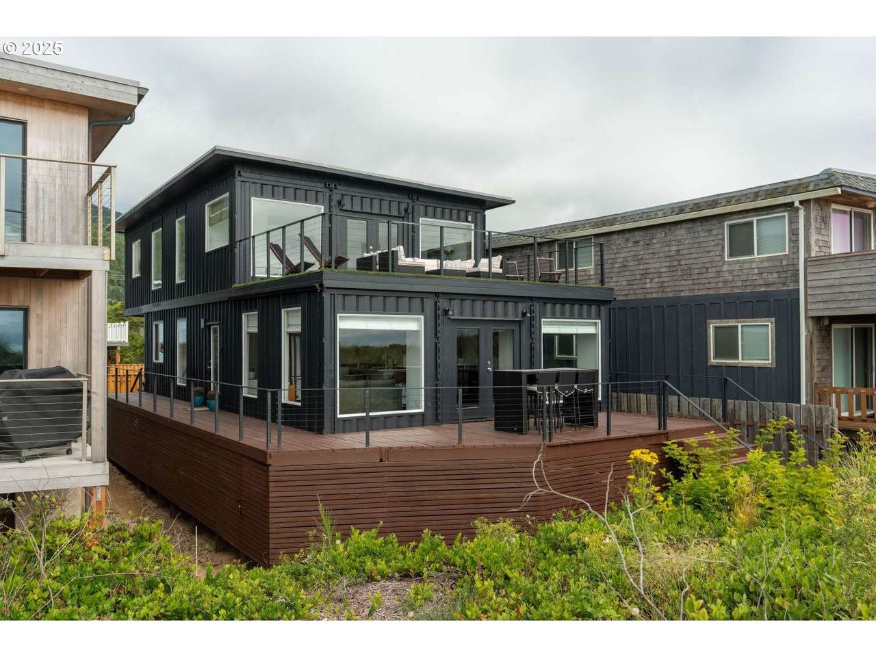 140 23RD Ave - Photo 1