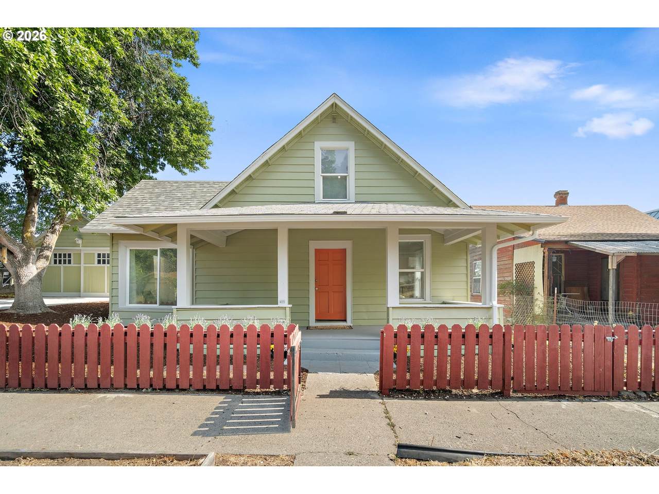 309 7TH St - Photo 1