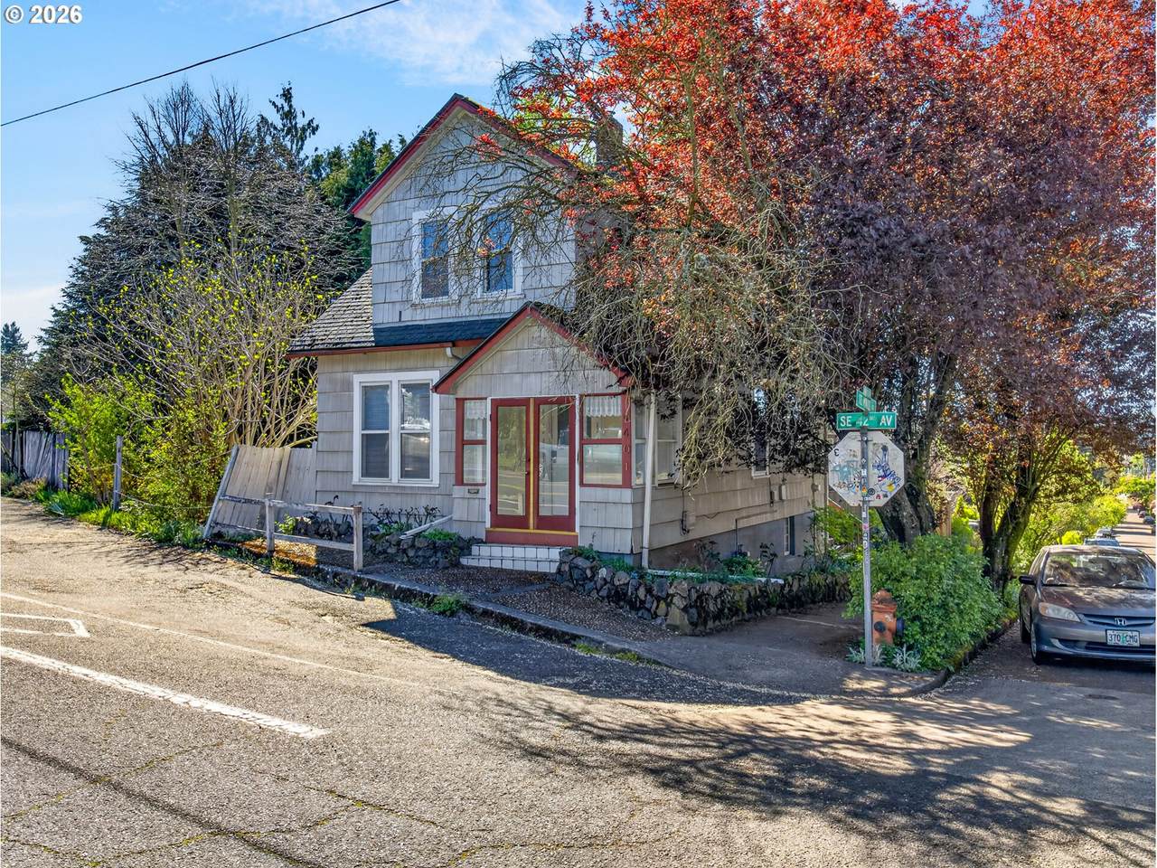 https://bt-photos.global.ssl.fastly.net/portland/1280_boomver_1_762608260-2.jpg