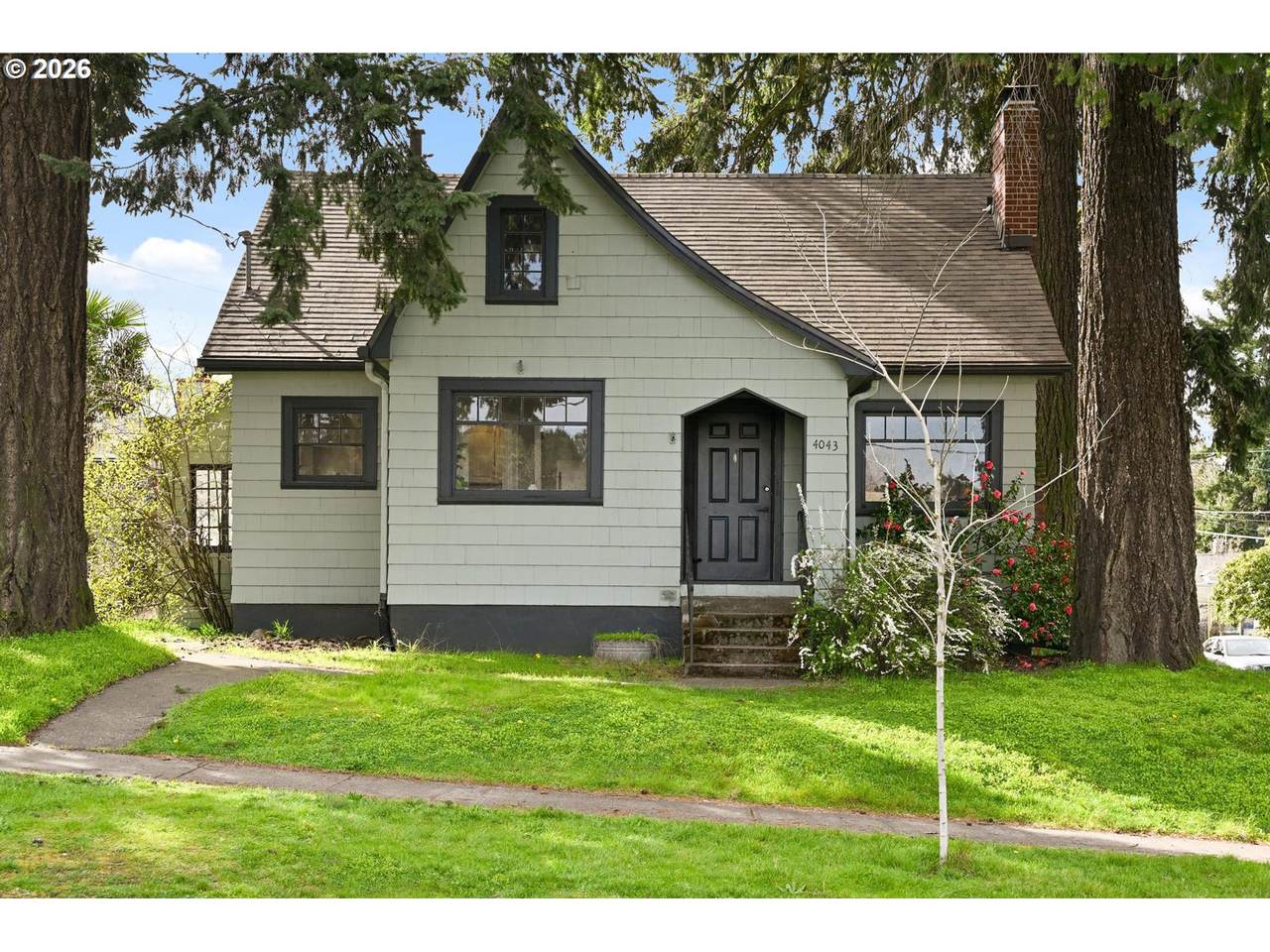 4043 80TH Ave - Photo 1