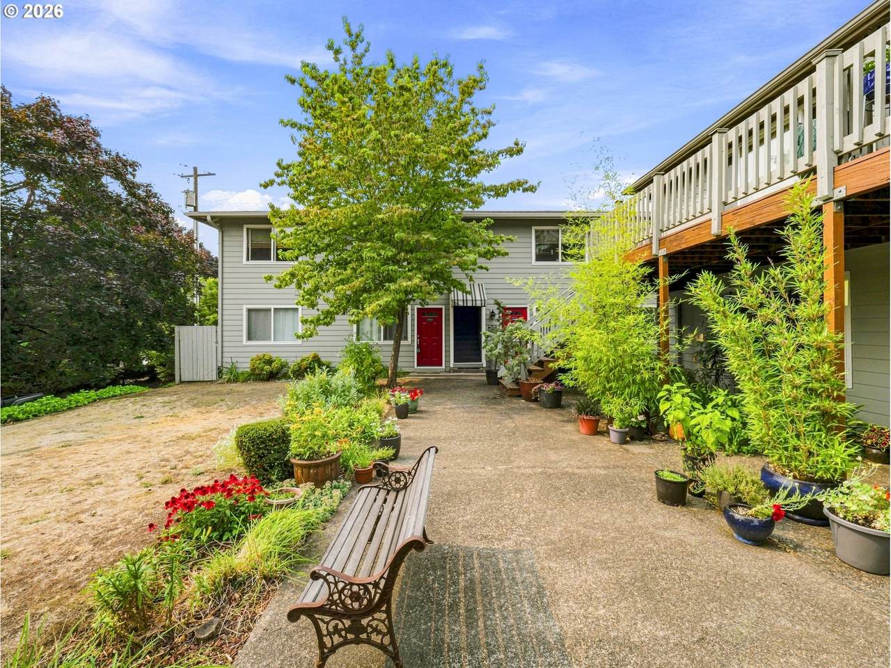 7007 Burlington Ave - Photo 1