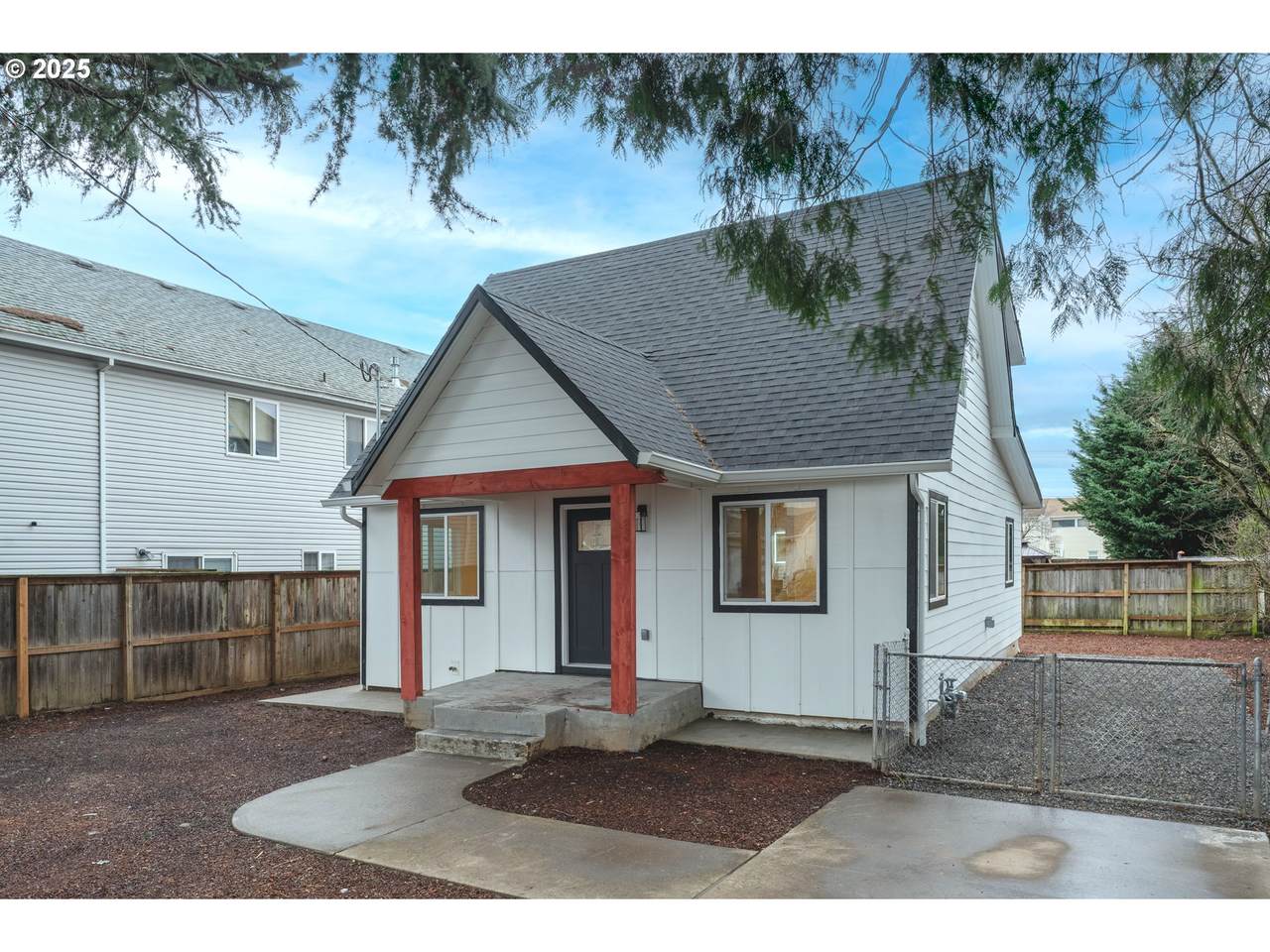 9326 Mill St - Photo 1