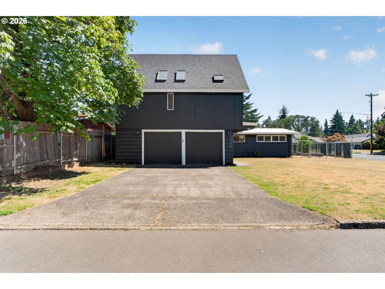 https://bt-photos.global.ssl.fastly.net/portland/1280_boomver_1_767602687-2.jpg