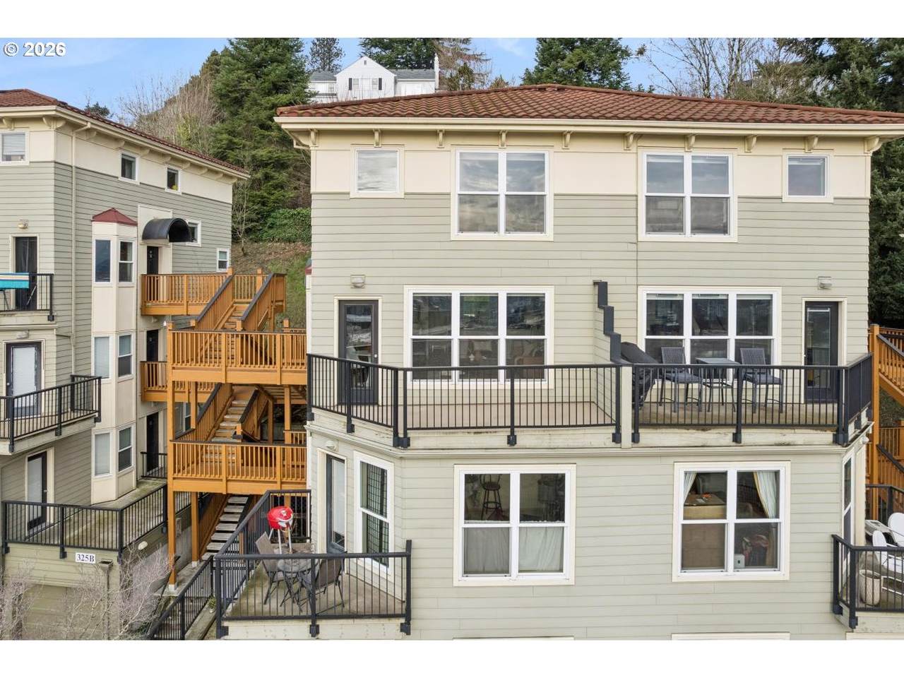 335 Uptown Ter - Photo 1