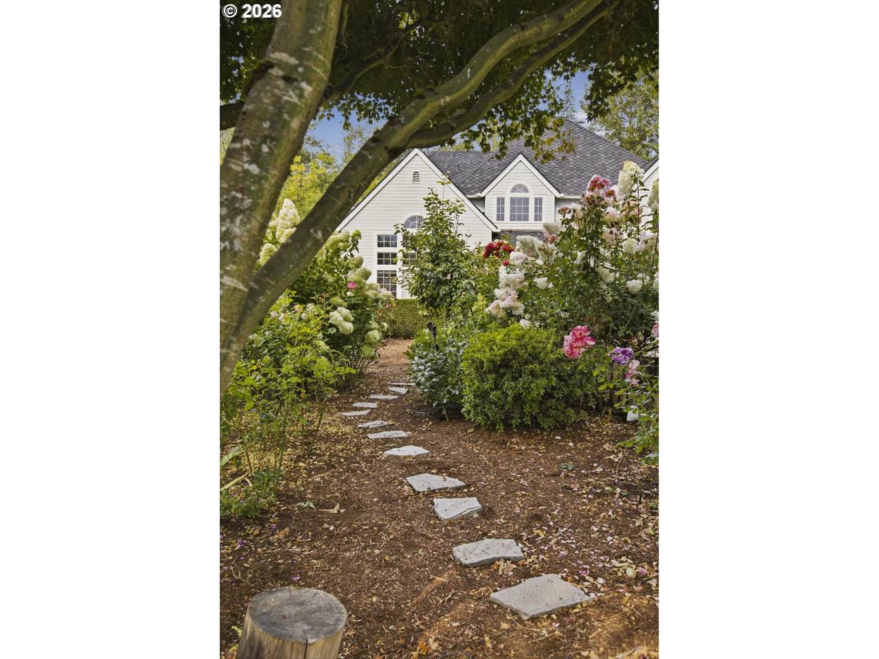 https://bt-photos.global.ssl.fastly.net/portland/1280_boomver_1_769559414-2.jpg