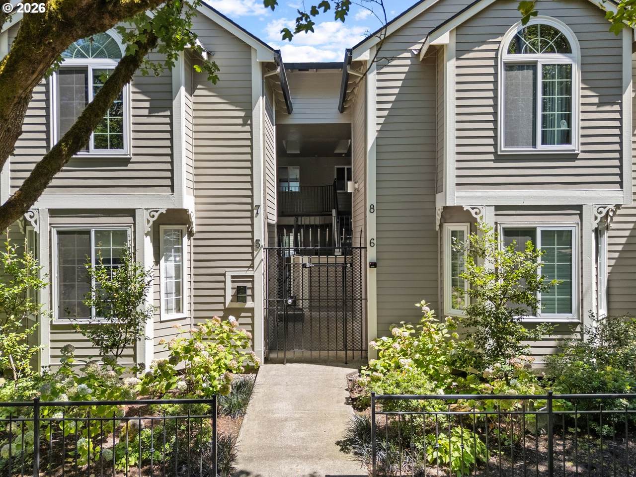 3812 Kelly Ave - Photo 1