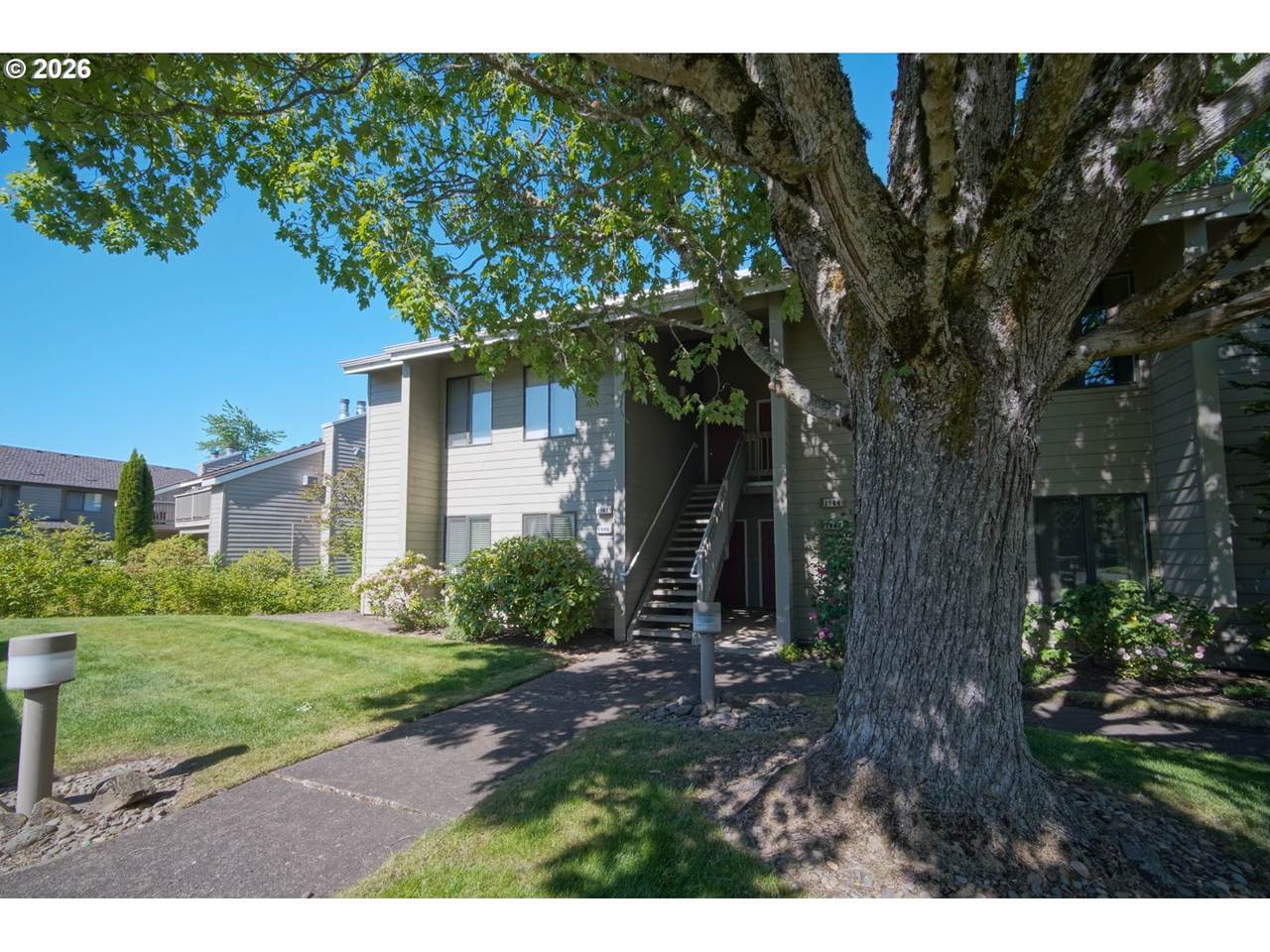 1986 Lake Isle Dr - Photo 1