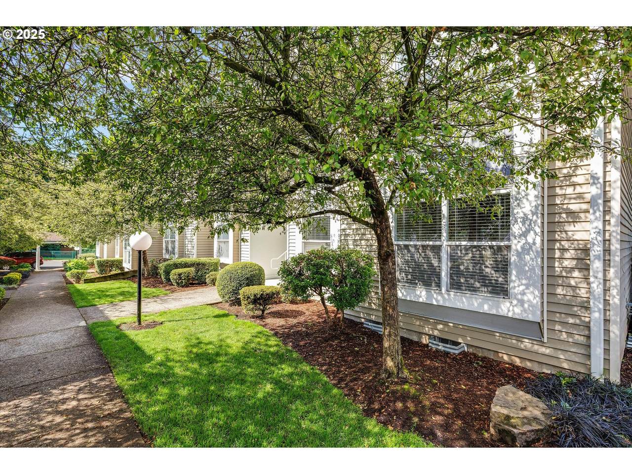 4614 Powell Blvd - Photo 1