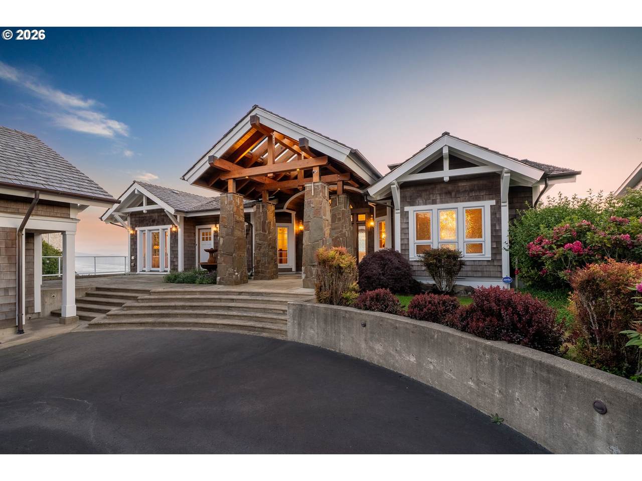 https://bt-photos.global.ssl.fastly.net/portland/1280_boomver_1_774104043-2.jpg