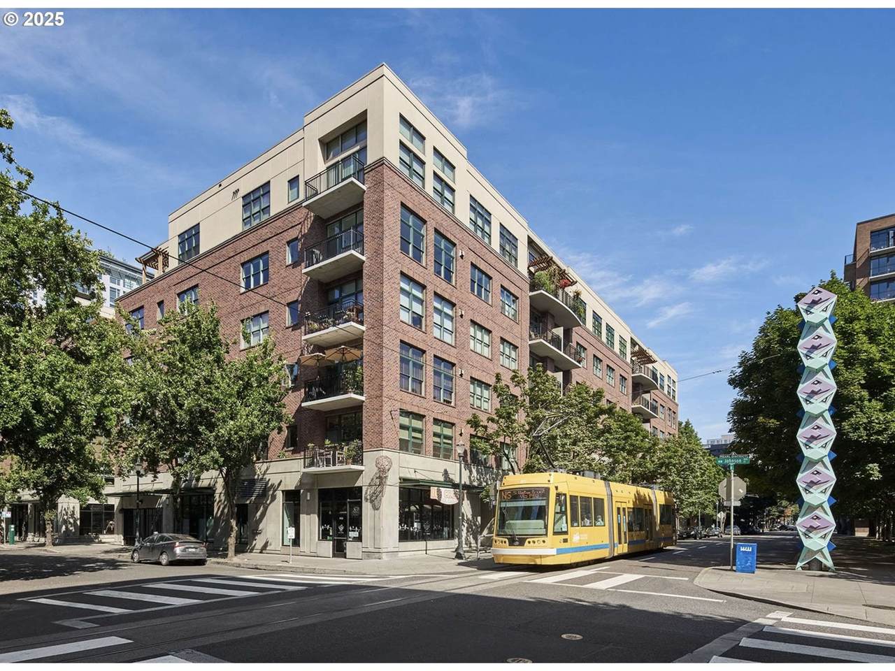 821 11TH Ave - Photo 1